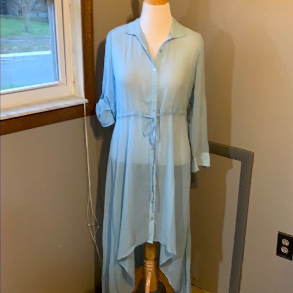 Sheryl Crow Powder Blue Tunic Topper